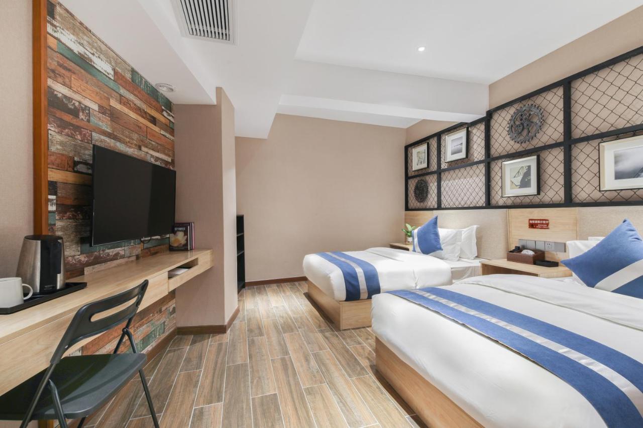 Zou Qu Ye Travel Hotel Chongqing Exterior photo